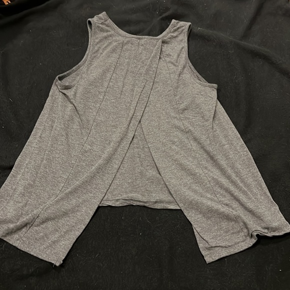 Good Vibes Razor Tank - Picture 12 of 13